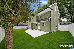 1676 Irene Ct, Teaneck Township, NJ 07666 - Photo 29