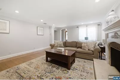23 Trinity Place, Hillsdale, NJ 07642 - Photo 7