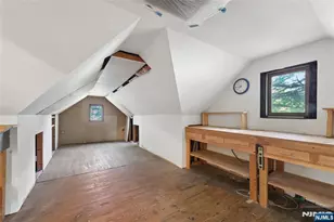 105 Harrison, Roseland, NJ 07068 - Photo 23