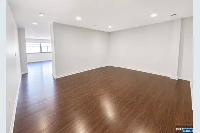 361 Bergen Boulevard 3 #3, Fairview, NJ 07022 - Photo 5