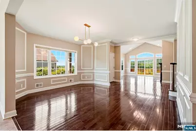 98 Tarrington Road, Hamburg, NJ 07419 - Photo 11