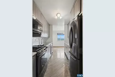 275 Prospect Street 14B #14B, East Orange, NJ 07017 - Photo 19