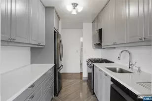 275 Prospect Street 14B, East Orange, NJ 07017 - Photo 13
