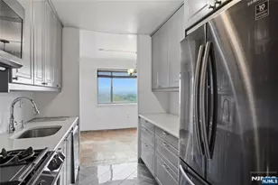 275 Prospect Street 14B, East Orange, NJ 07017 - Photo 15
