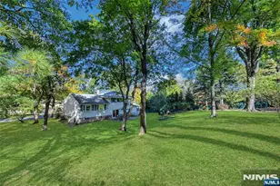 15 Windsor Ct, Norwood, NJ 07648 - Photo 3