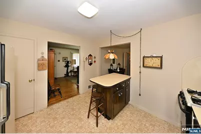155 Hasbrouck Avenue, Emerson, NJ 07630 - Photo 9
