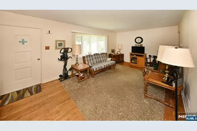 155 Hasbrouck Avenue, Emerson, NJ 07630 - Photo 3