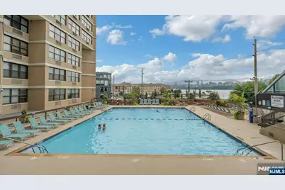 7002 Jfk Blvd E 16H #16H, Guttenberg, NJ 07093 - Photo 17