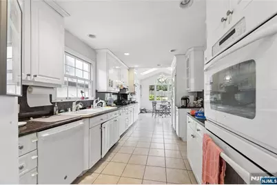936 Red Road, Teaneck Township, NJ 07666 - Photo 11
