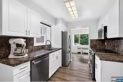 117 Overpeck Avenue, Ridgefield Park, NJ 07660 - Photo 13