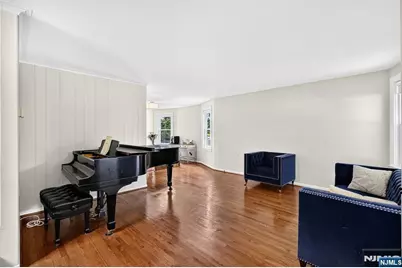 117 Overpeck Avenue, Ridgefield Park, NJ 07660 - Photo 5
