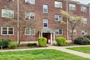 1483 E Terrace Circle 4, Teaneck Township, NJ 07666 - Photo 1
