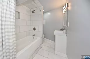 221 Lakeview Dr, Ridgewood, NJ 07450 - Photo 15