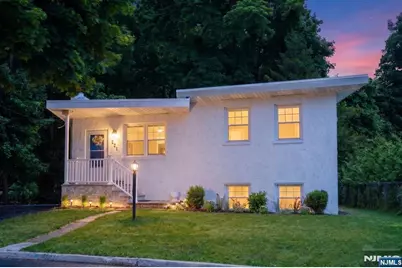 221 Lakeview Drive, Ridgewood, NJ 07450 - Photo 1