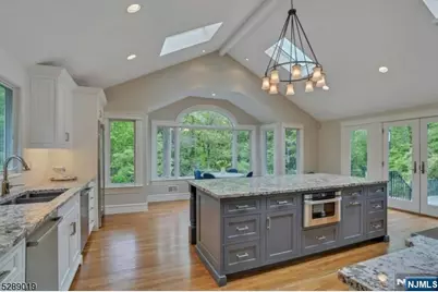 5 Winding Way, Saddle River, NJ 07458 - Photo 9