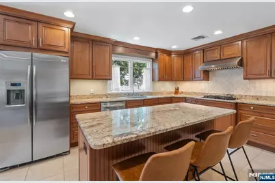 28 Demarest Road, Paramus, NJ 07652 - Photo 11
