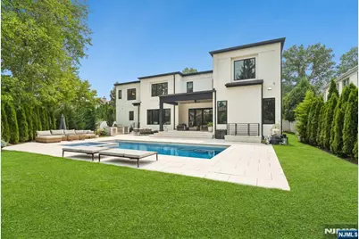 24 Carol Drive, Englewood Cliffs, NJ 07632 - Photo 3