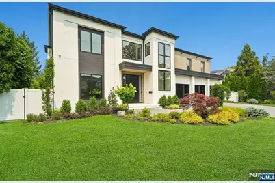 24 Carol Drive, Englewood Cliffs, NJ 07632 - Photo 47