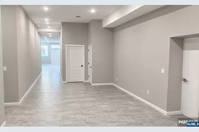 52 Holland Street, Newark, NJ 07103 - Photo 13