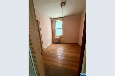414 40th Street, Union City, NJ 07087 - Photo 5