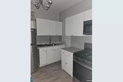 219-225 Main Street 4 #4, Ridgefield Park, NJ 07660 - Photo 5