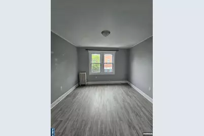 219-225 Main Street 4 #4, Ridgefield Park, NJ 07660 - Photo 3