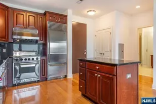 20 Ave At Port Imperial 330, West New York, NJ 07093 - Photo 3