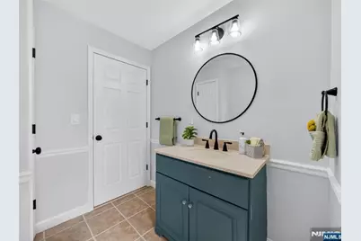 538 Coolidge Place, Paramus, NJ 07652 - Photo 29