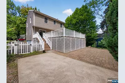 538 Coolidge Place, Paramus, NJ 07652 - Photo 33