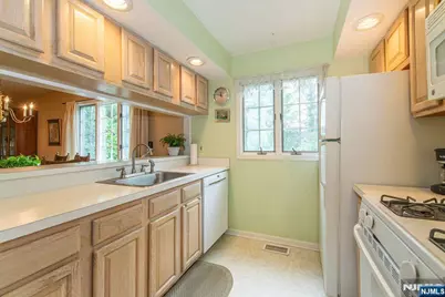 314 Sturbridge Court, Ramsey, NJ 07446 - Photo 13
