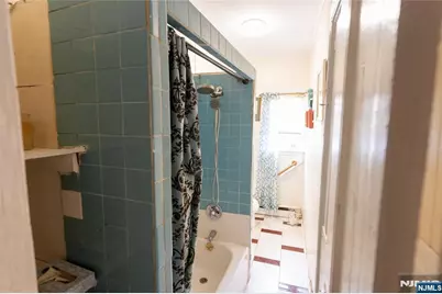 65 Taylor Street, Newark, NJ 07104 - Photo 23