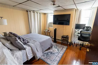 65 Taylor Street, Newark, NJ 07104 - Photo 29