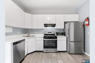 4 Derby Street 2 #2, East Orange, NJ 07018 - Photo 3