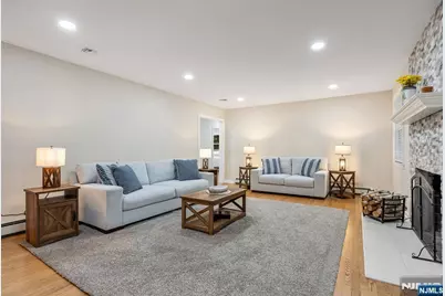320 Monroe Avenue, Wyckoff Township, NJ 07481 - Photo 7
