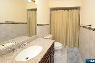 11 Park View Pl 2E, Fair Lawn, NJ 07410 - Photo 9