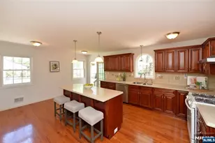 1641 Ardsley Ct, Teaneck Township, NJ 07666 - Photo 9