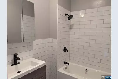 45 Linden 5 #5, Hackensack, NJ 07601 - Photo 7