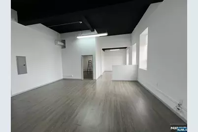 400 38th Street 402 #402, Union City, NJ 07087 - Photo 5