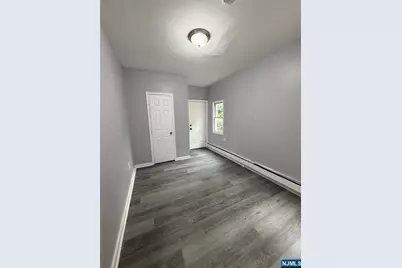 25 Oak Street 2 #2, Paterson, NJ 07501 - Photo 11