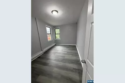 25 Oak Street 2 #2, Paterson, NJ 07501 - Photo 13