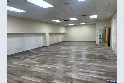 407 39th 304 #304, Union City, NJ 07087 - Photo 5