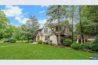 60 Chestnut Street, Ramsey, NJ 07446 - Photo 3