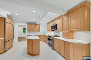 60 Chestnut St, Ramsey, NJ 07446 - Photo 17