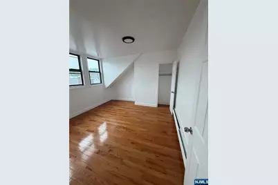 25 Oak Street 3 #3, Paterson, NJ 07501 - Photo 7