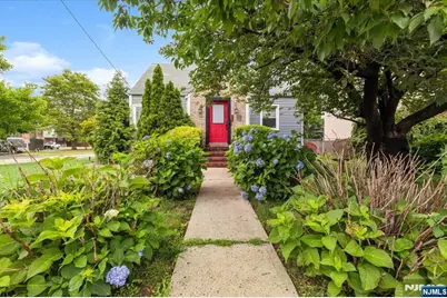 1-07 Lyons Avenue, Fair Lawn, NJ 07410 - Photo 3