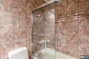 200 Winston Dr 718, Cliffside Park, NJ 07010 - Photo 21