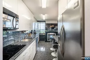 200 Winston Dr 718, Cliffside Park, NJ 07010 - Photo 9