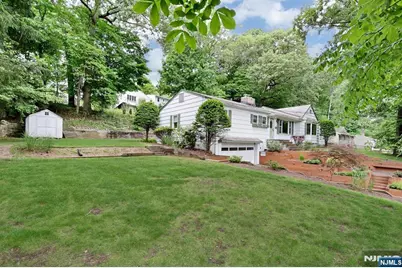 908 N Monroe Street, Midland Park, NJ 07432 - Photo 11