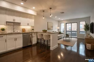 31 Fairmount Ave 6A, Hackensack, NJ 07601 - Photo 1