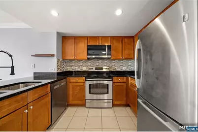 100 Old Palisade Road 801 #801, Fort Lee, NJ 07024 - Photo 3